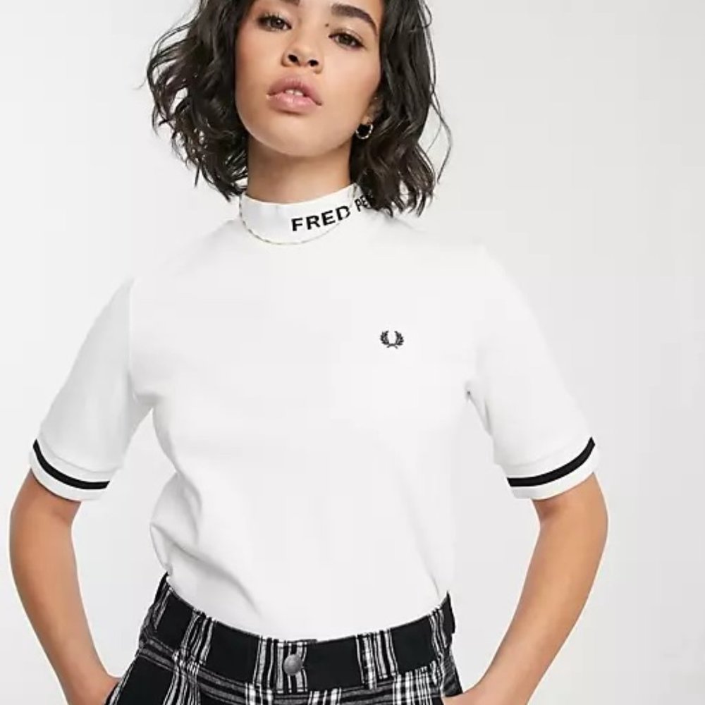 NWT - Fred Perry High Neck Logo Tee - Size 10